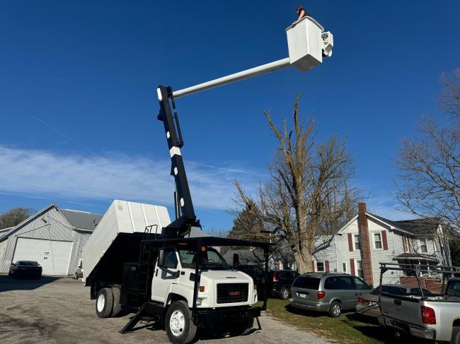 2005 GMC Forestry Bucket Truck For Sale